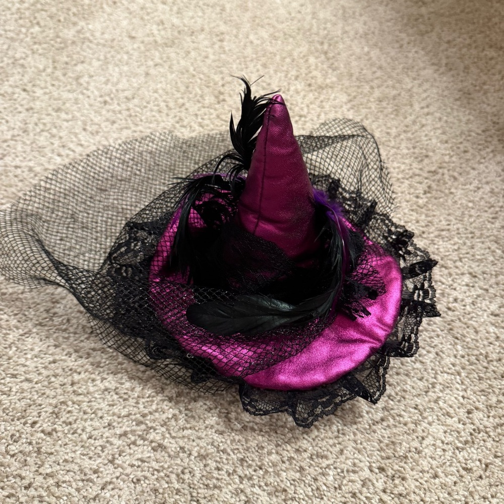 Purple Mini Witch Hat with Feathers - Picture 4 of 5